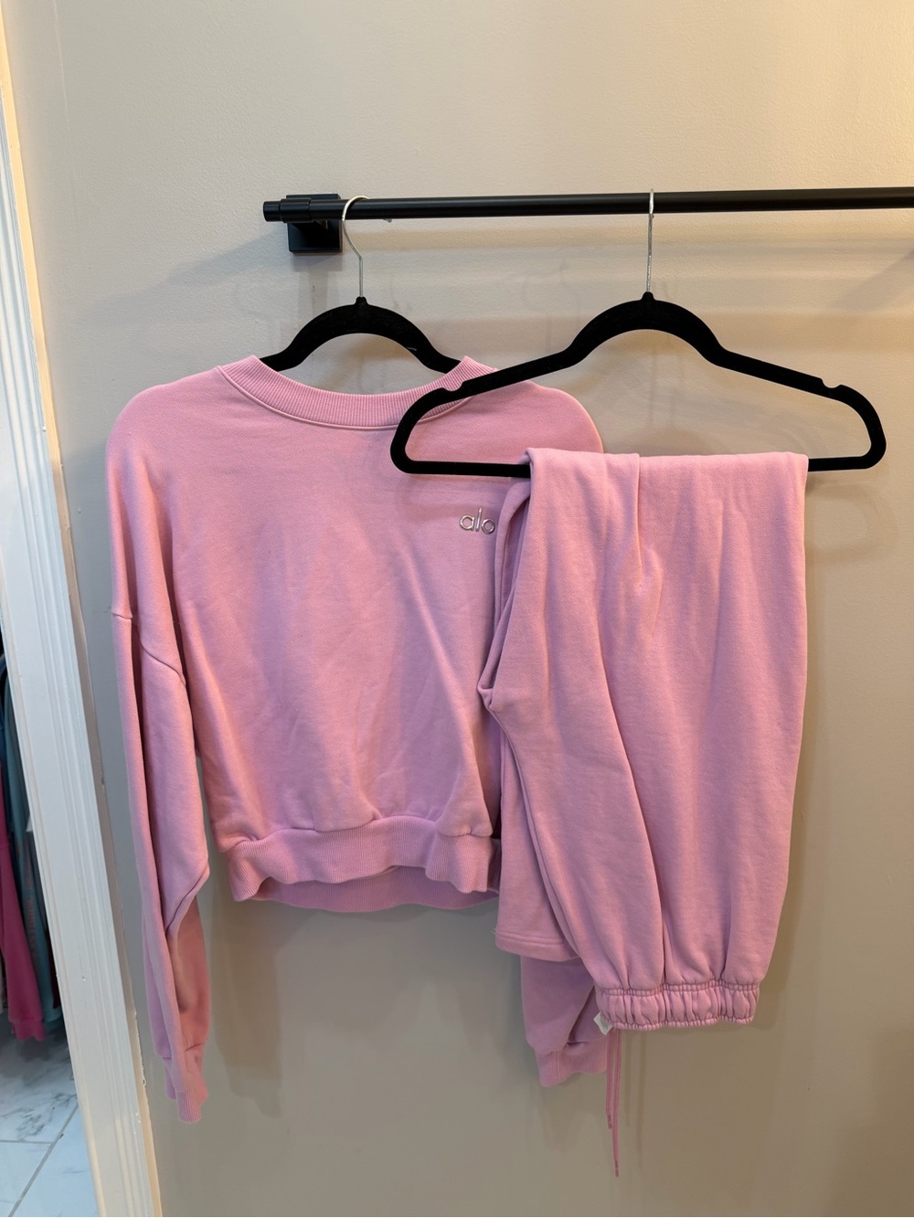 Alo Candy Pink Cropped Sweatshirt & Jogger Set